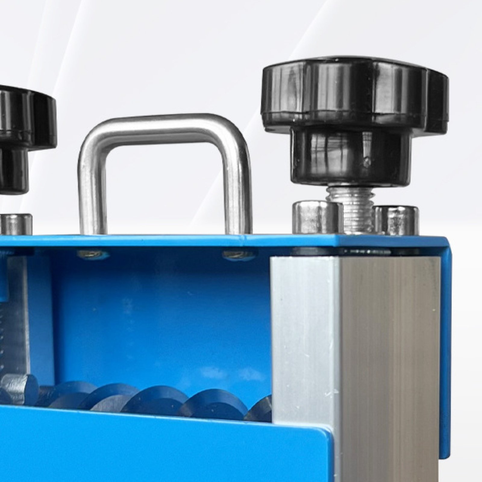 Tools In Workshop - Multi-Hole Cord Peeler Twin-Drive-Drive Hand Crank